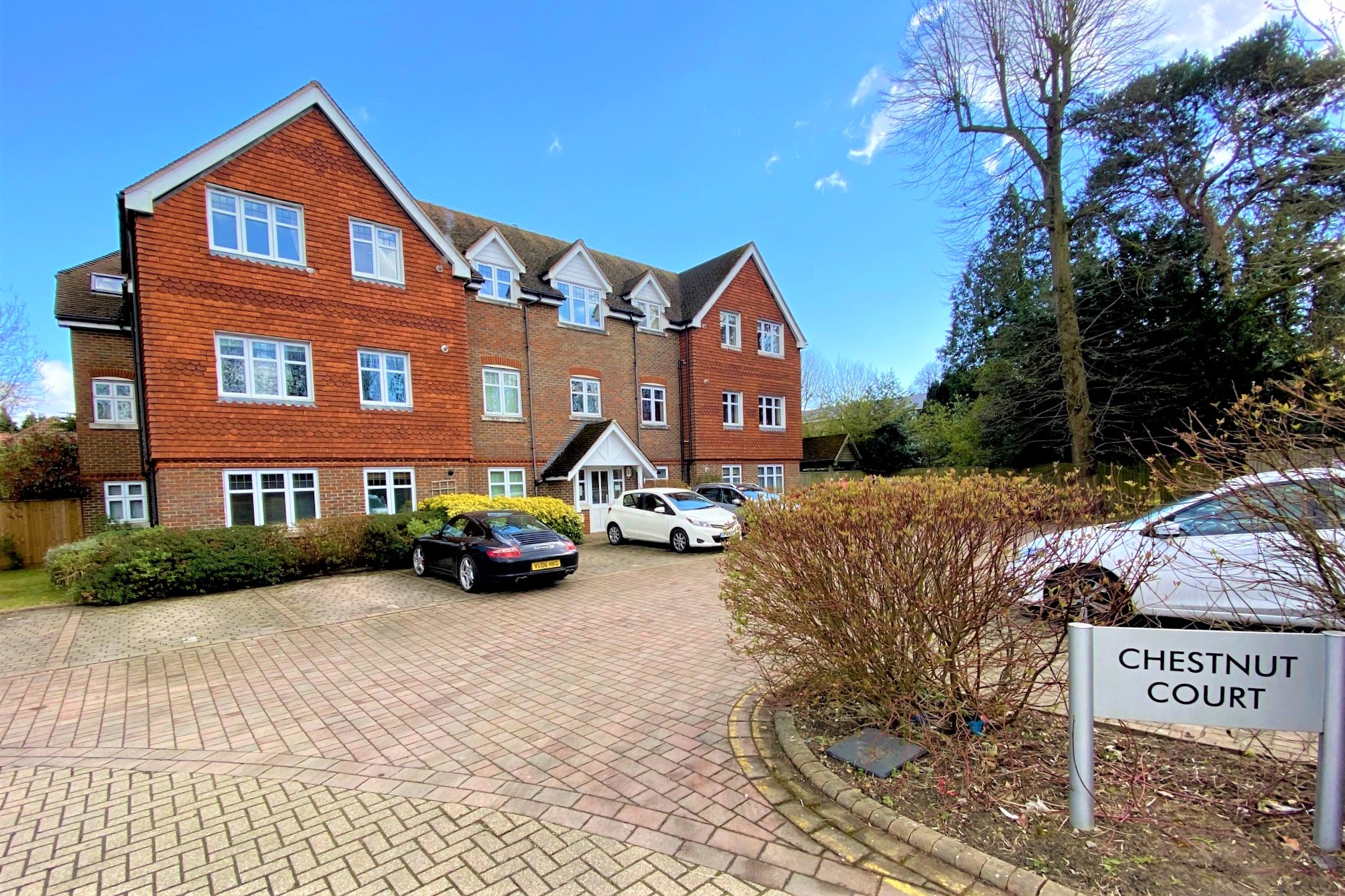 Two Bedroom Apartment in Horley