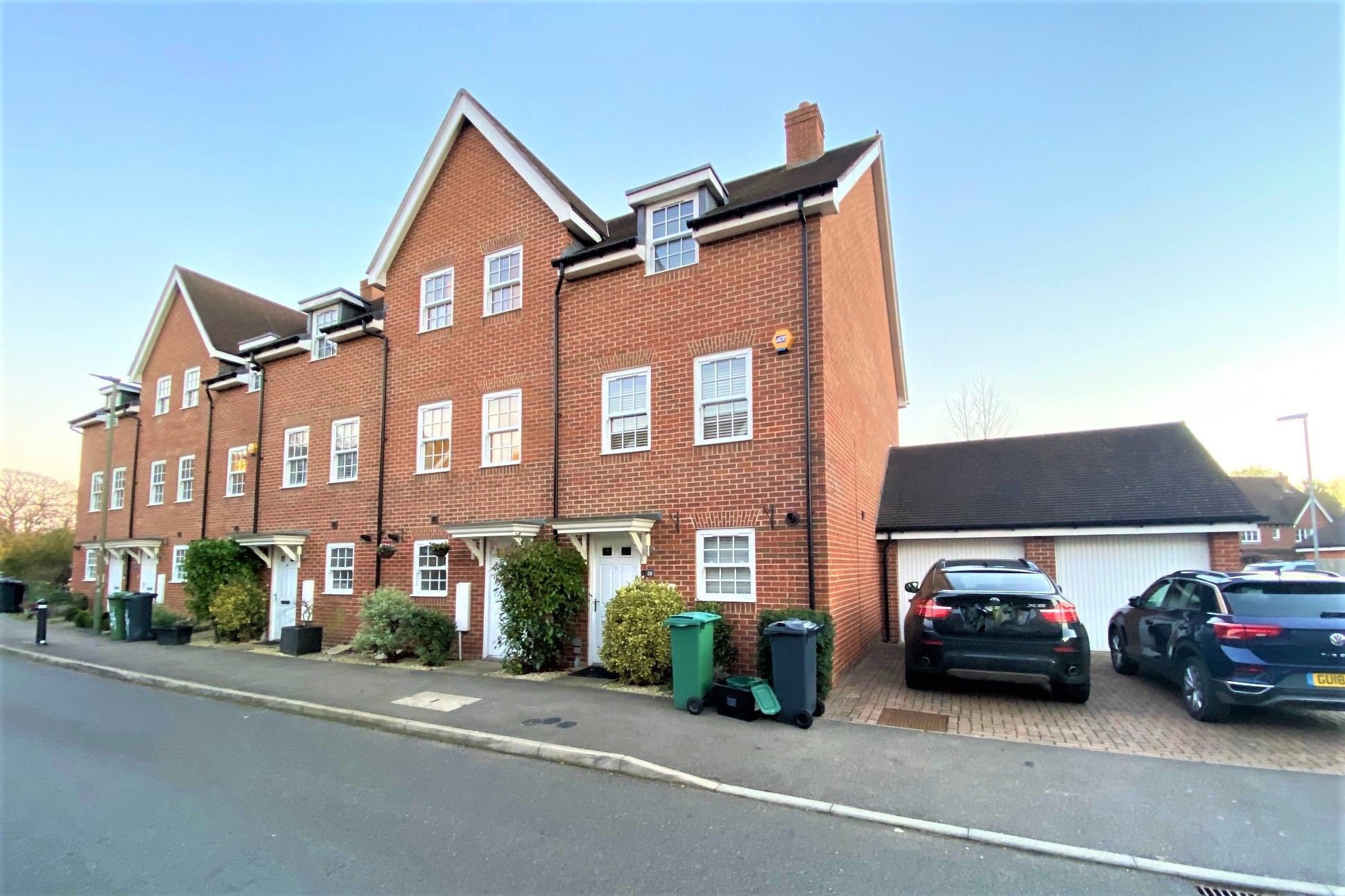 Four Bedroom Townhouse in Horley